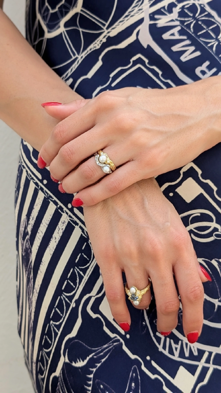 Interlocking Seedless Pearl and Diamond Rings