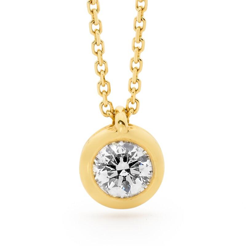 Small solitaire shop diamond necklace