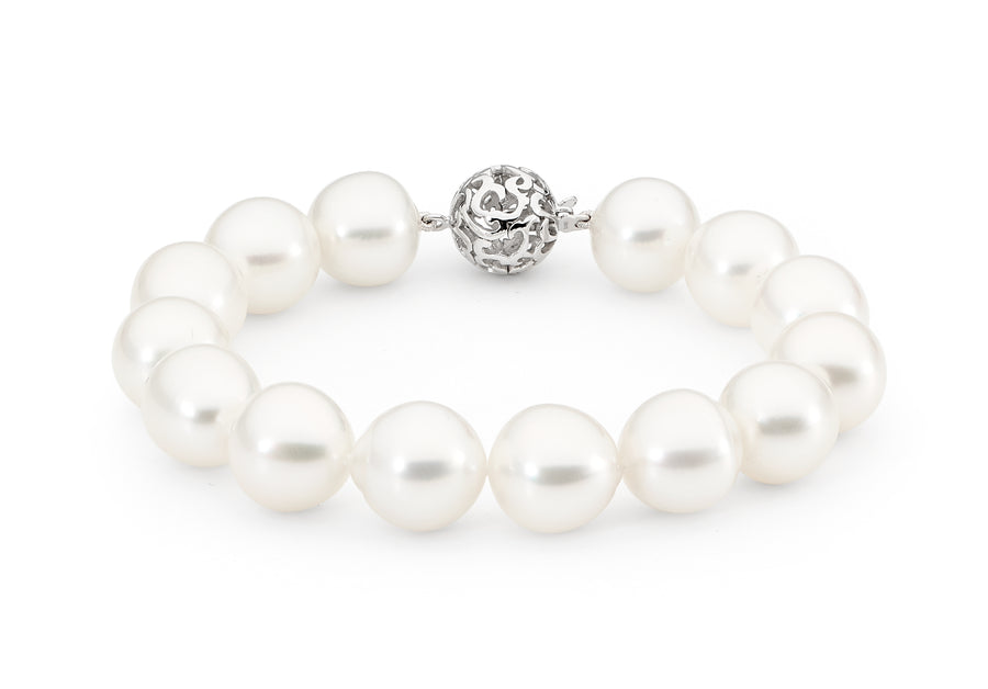 Australian South Sea Circle Pearl Mens Bracelet Perth jewellery stores perth perth jewellery stores australian jewellery designers online jewellery shop perth jewellery shop jewellery shops perth perth jewellers jewellery perth jewellers in perth diamond jewellers perth bridal jewellery australia pearl jewellery