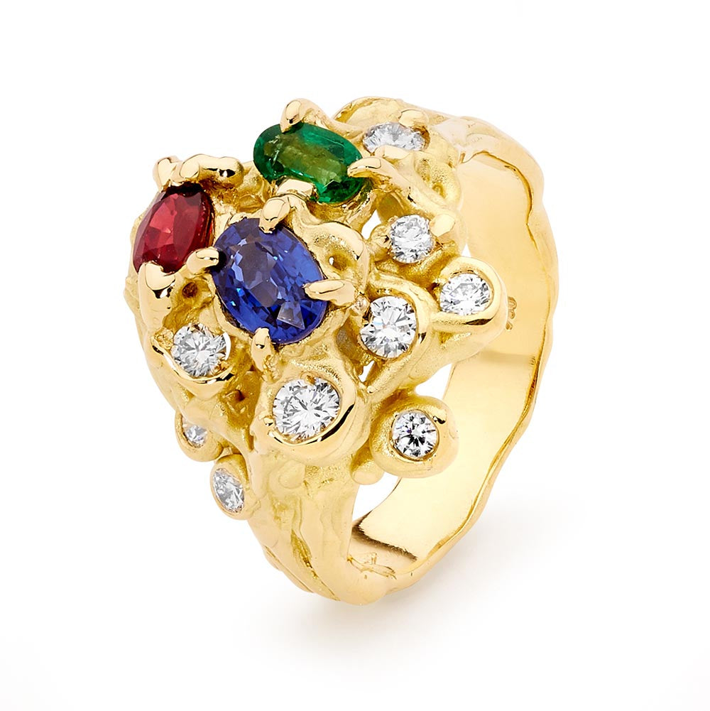 Yellow gold store gemstone rings